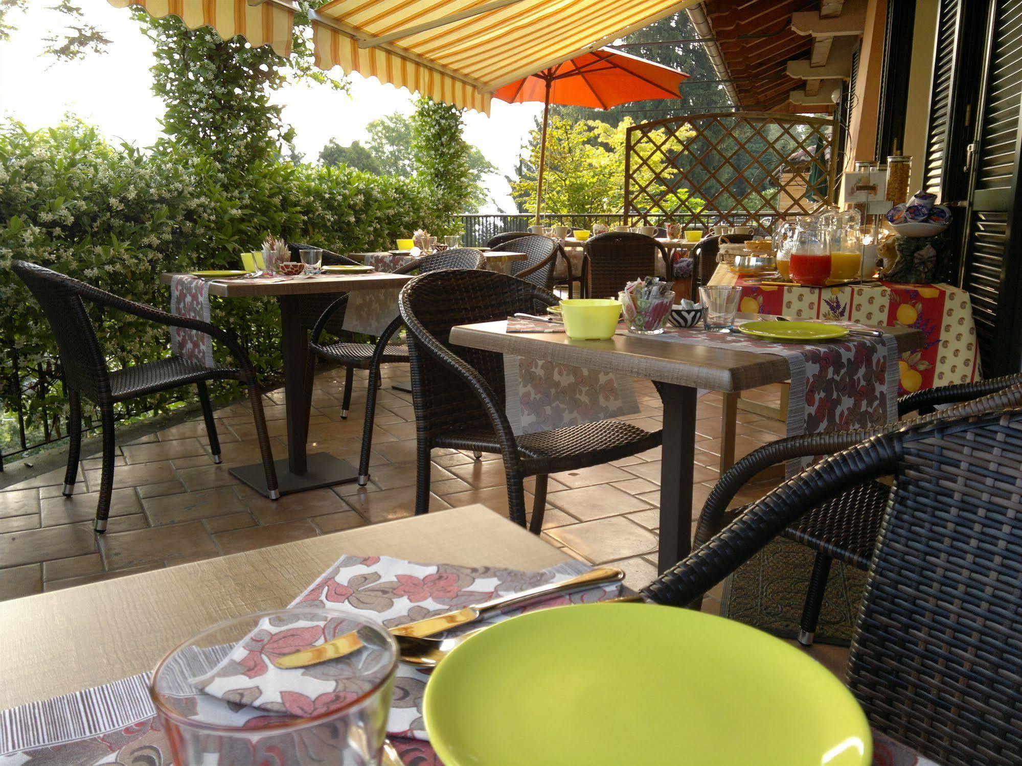 Lo Scoiattolo E La Noce Bed & Breakfast 2*