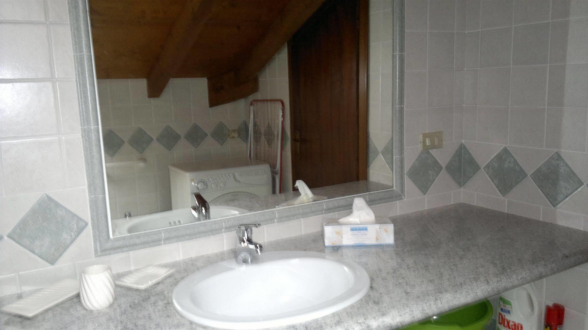 Lo Scoiattolo E La Noce Bed & Breakfast Stresa