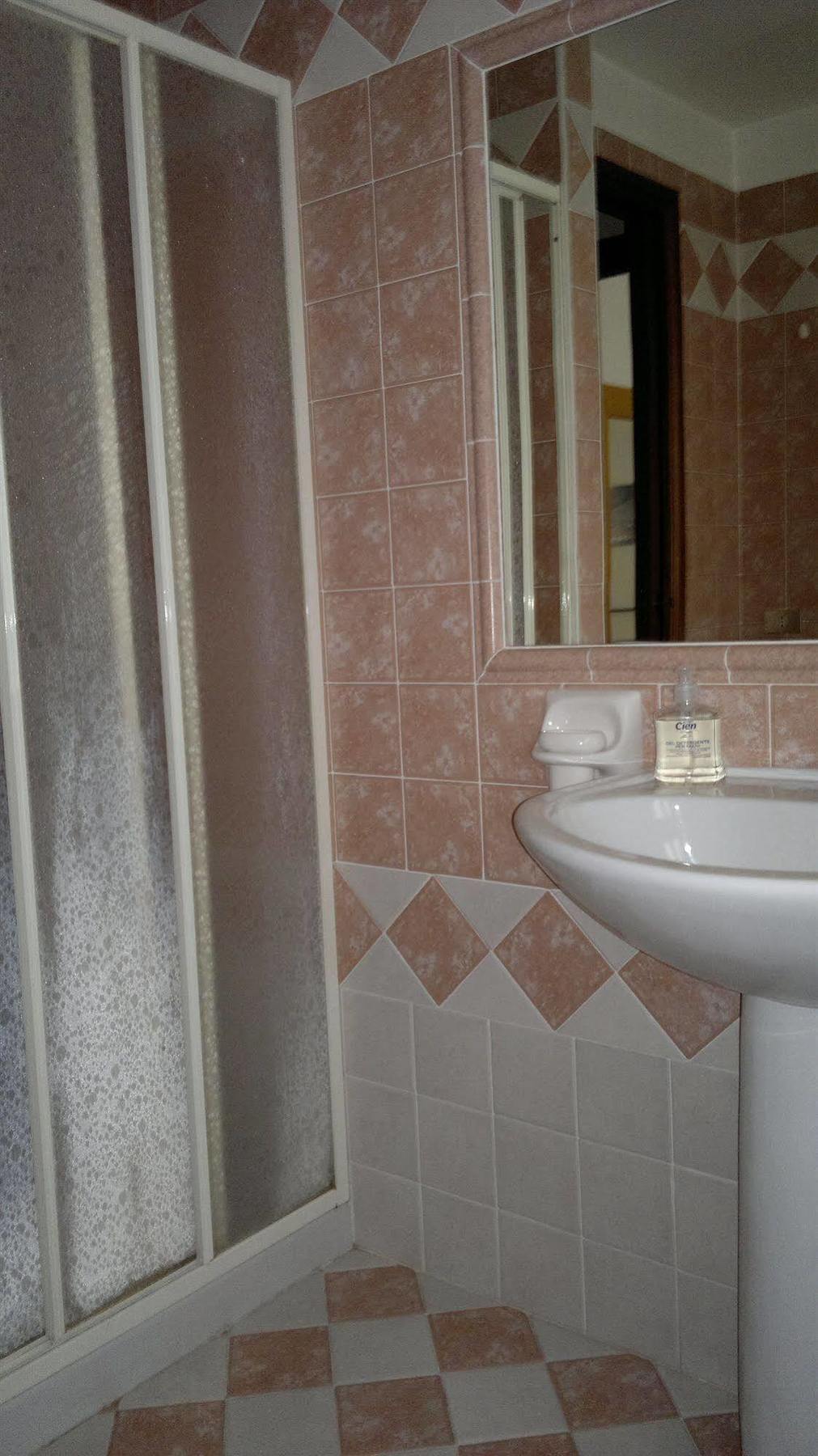 Bed & Breakfast Lo Scoiattolo E La Noce Stresa