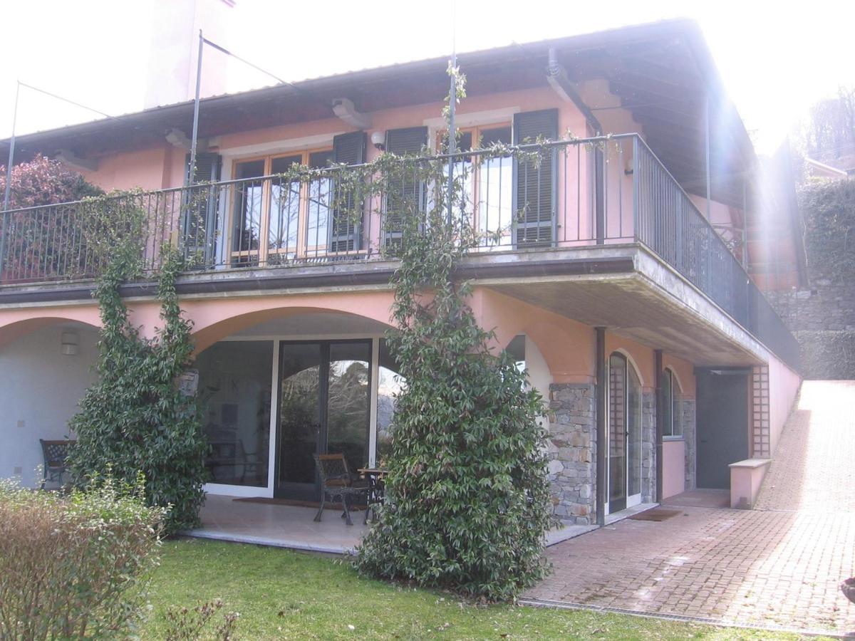Bed & Breakfast Lo Scoiattolo E La Noce Stresa